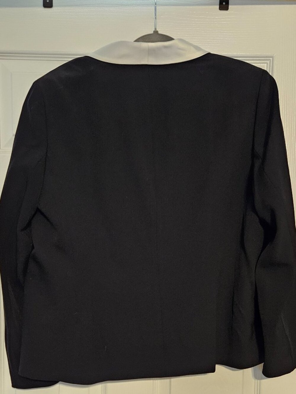 Kasper Black Blazer with White Color Size 18 - Picture 3 of 11